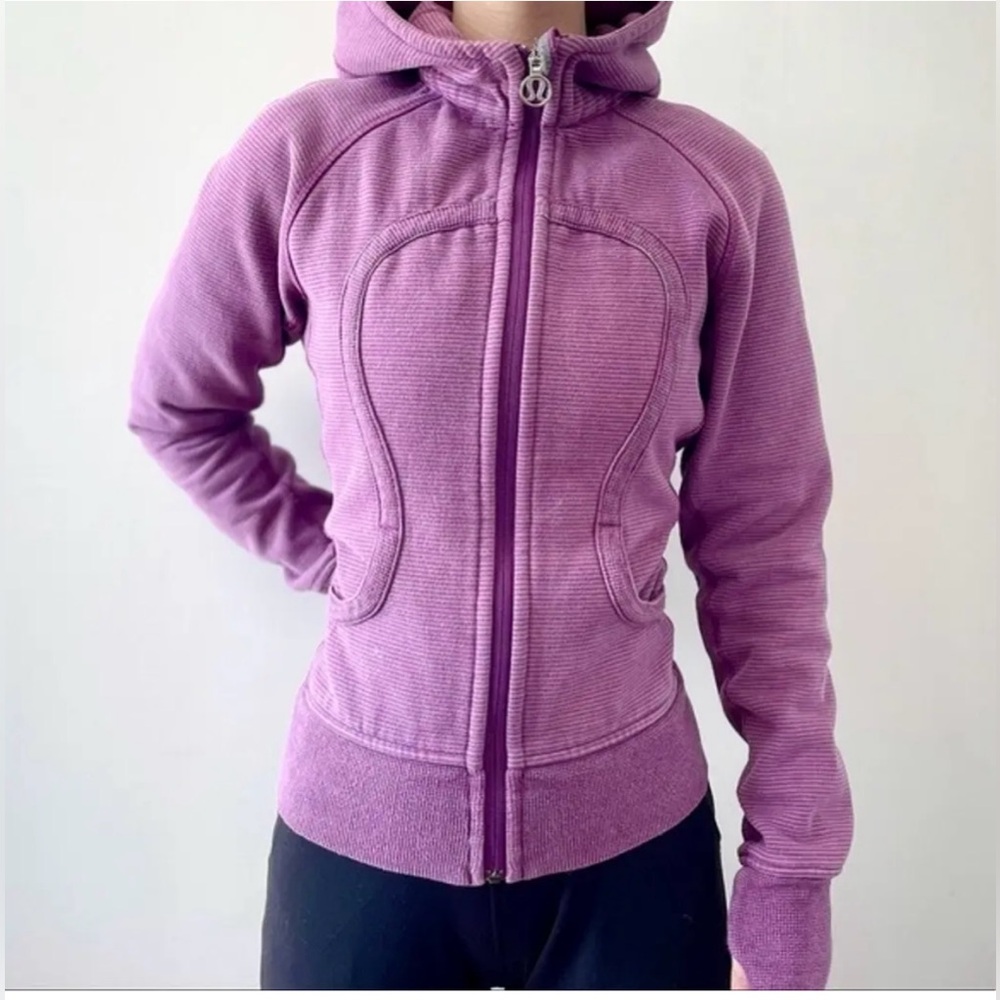 💜Lululemon Rare Purple and Striped Define Fitted Hoodie💜